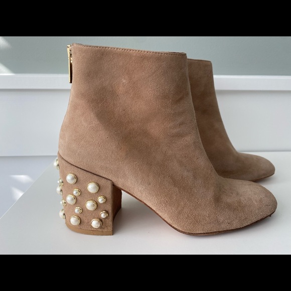 Stuart Weitzman Pearl Bacari Tan Suede Bootie Size 8 - Picture 5 of 14